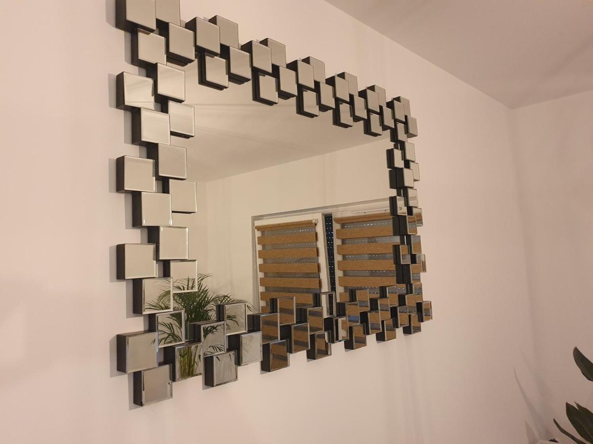 Apartament Number One Nova Wozownia Leszno  Exteriör bild
